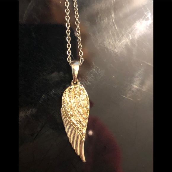 Jewelry - Angel wing! Solid silver! 18 inches! Lovely!